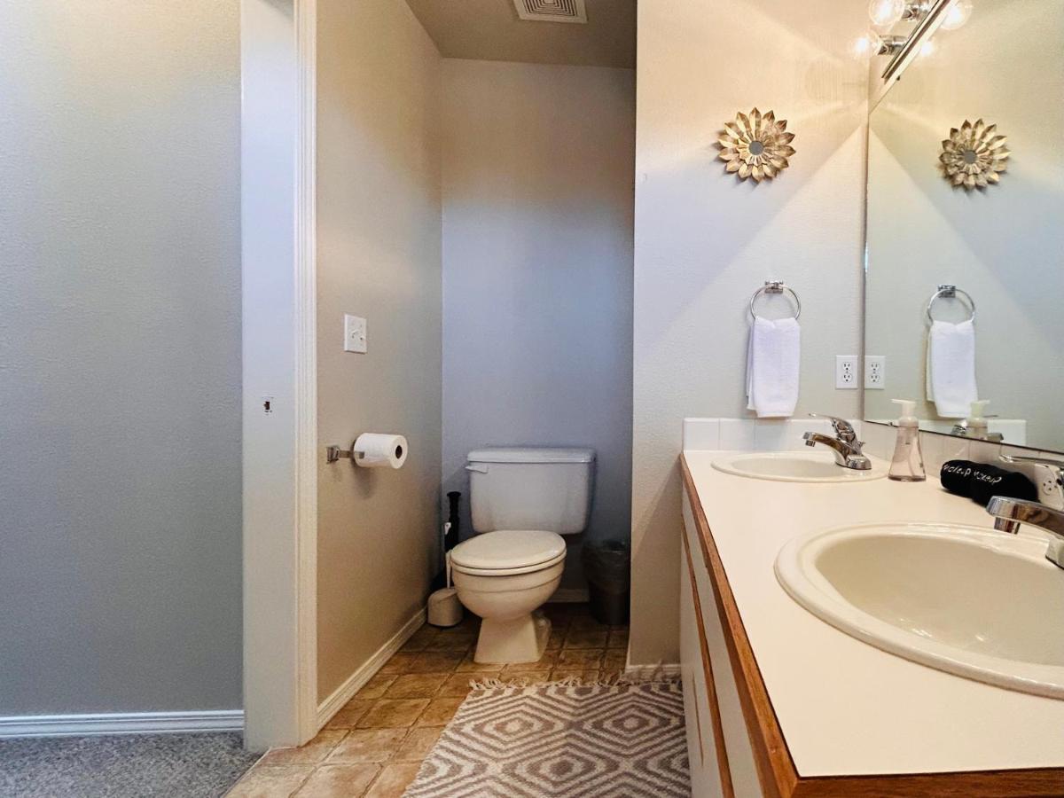 The Getaway Se Boise Condo Across The Street From Greenbelt, Bown Crossing And Boise River 3Bd 3Bath, 4 Beds! Lovely, Homey, Dining Table Seats 6 Zewnętrze zdjęcie